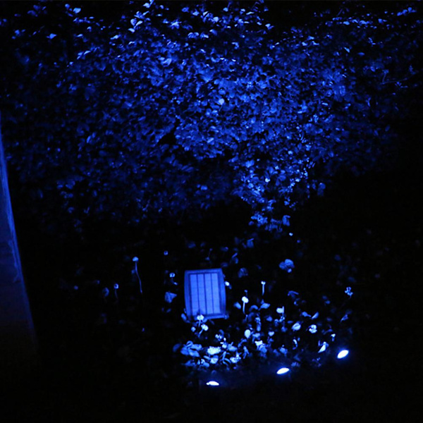 LED Färgglada Utomhus Solcellsbelysning Vattenbeständig Floodlight Trädgårdsbelysning Dekorationsbelysning