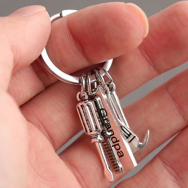 Avaimenperä Miehille Ruuvimeisseli Avaimenperä Isä Poika Avaimenperä Rakastaja Avaimenperä Vasara Avaimenperä Vasara Avaimenperä Hopea 2,8X2,5cm Silver 2.8X2.5cm