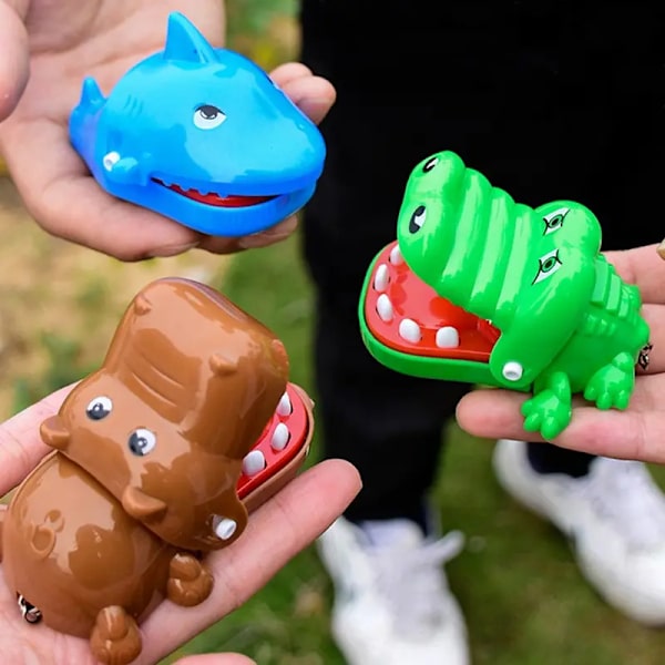 Krokodilmun, Present Familjespel Nyhet Praktisk Leksak med Nyckelring Bita Hand Alligator Krokodil Leksaker Bita Finger Spel Skämt T