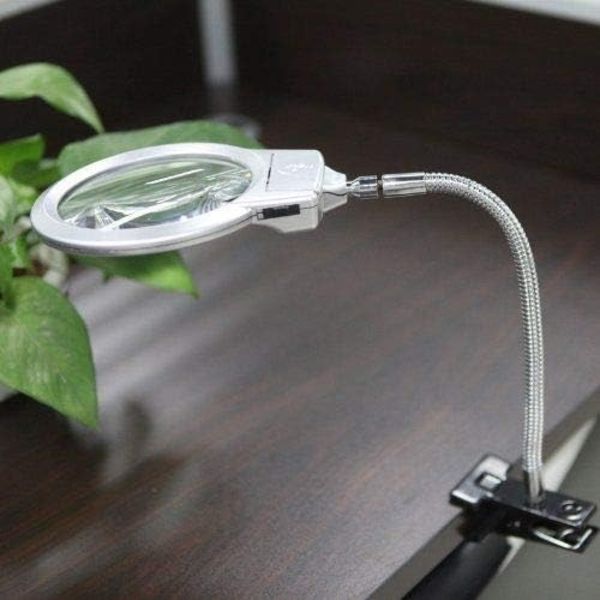 Förstoringsglas med silvermetall slang, LED-belysning, bordslampa, klämma, stor metallfjäder slang