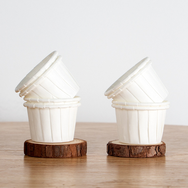 Sett med 100 Cupcakeformer Papir Cupcakeformer til Fest Bryllup Jul 1 Farger (Hvit)