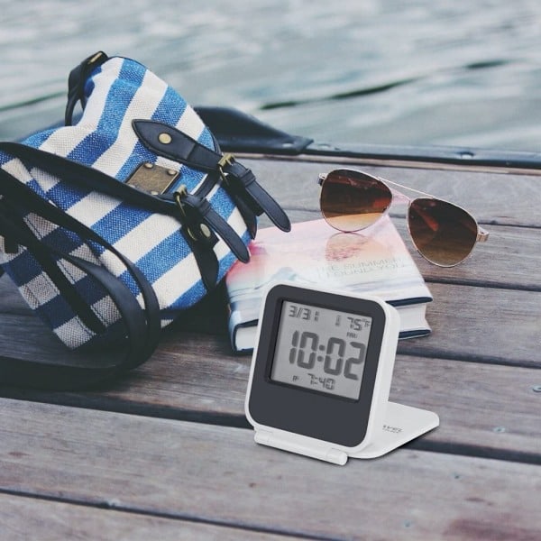 Liten Digital Reseväckarklocka, Batteridriven Mini Reseklocka med Bakgrundsbelysning, Bärbar Vikbar Mini Fickkalender Temperaturklocka (Vit)_RY