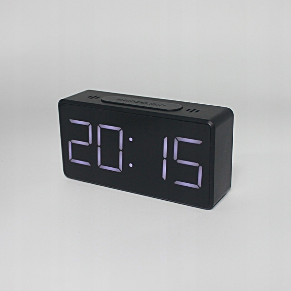 Monitoiminen LED-digitaalinen herätyskello USB paristolla Yksinkertainen sängyn vieressä oleva opiskelijaherätyskello