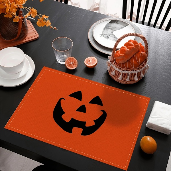 Halloween Dekorationer Underlägg Set om 4, 12x18 Tum Skrämmande Bordsplaceringar för Semester Säsongsbetonad Höst Hem Köket Spökhus
