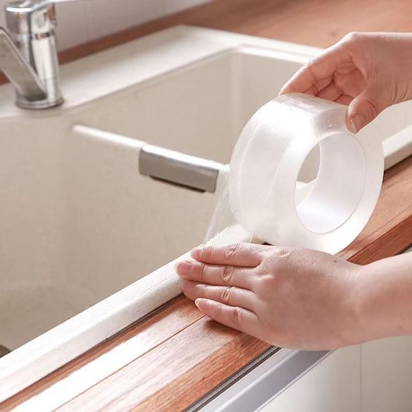 Saumateippi, 2 tuumaa x 10 metriä Itseliimautuva Vedenpitävä Tiivistysteippi, Saumatiiviste Ammeelle, Kylpyhuoneelle, Suihkulle, WC:lle, Keittiölle ja Seinälle