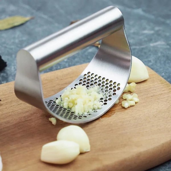 Garlic Press Crusher Squeezer Masher Stainless Steel Rocker Peeler (1pc, Silver)