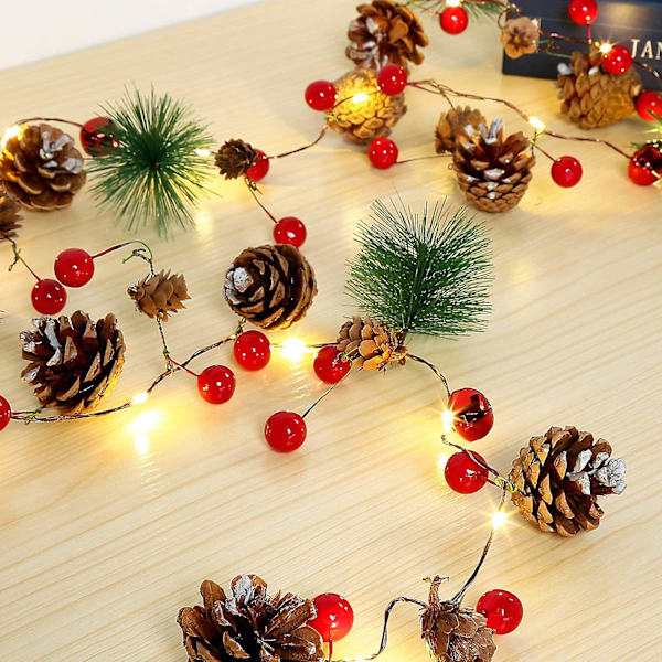 Julepynt med kjeglelys, 2m 20 LED julelys med røde bær klokke hage krans for juletre innendørs utendørs hage dekor