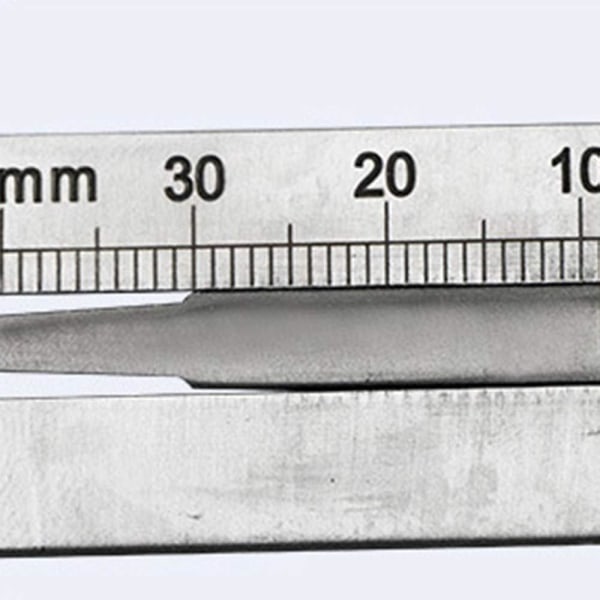 Dækdybdemåler, Bærbar Dækdybdemåler i Rustfrit Stål, Justerbar Dybdemåler med Låseskrue, 0-30 mm (1 stk., Sølv)