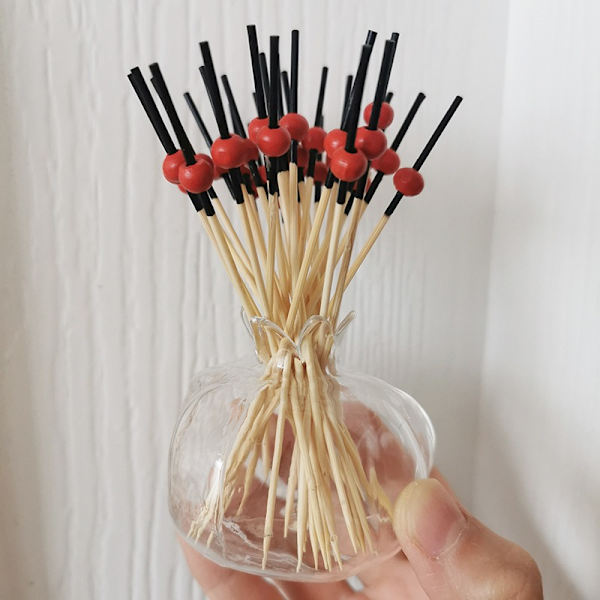 Bambu Cocktail -hammastupsuja, 100 kpl, Käsintehtyjä hammastikkuja, Puutappuja alkupaloille, juomille, hedelmille, juhlatarjoiluille, F