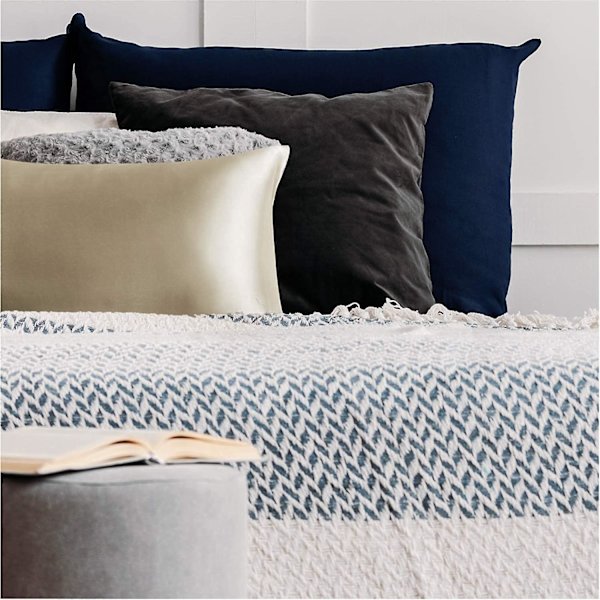 Satin Kuddeöverdrag för Hår och Hud, 2-pack - Standardstorlek Kuddeöverdrag - Satin Kuddeöverdrag med Kuvertstängning Taupe 20 x 26 Taupe 20  x 26