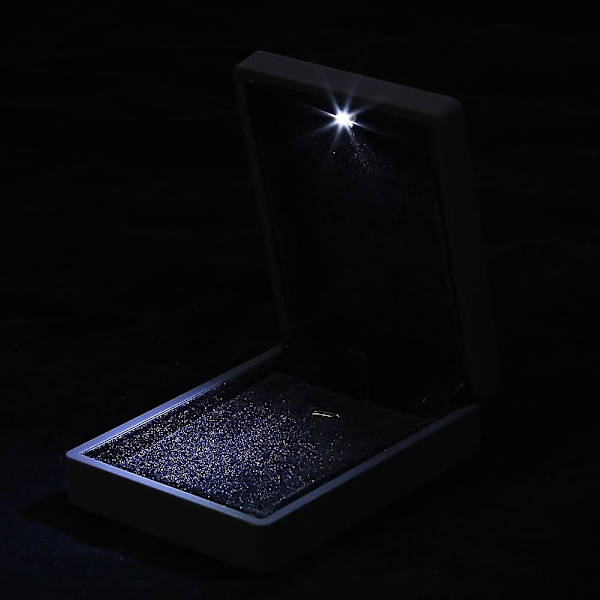 Smyckesdisplay (hängebox) med LED-belysning