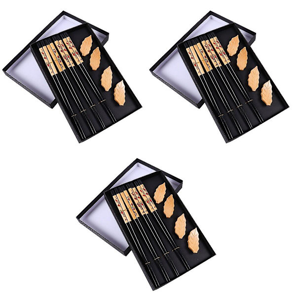 3 Sarjaa Puuaterimia 4 Paria Tikkuja Tikkujenpidikeyhdistelmä 3 Sarjaa 24X1CM 3 Sets 24X1CM