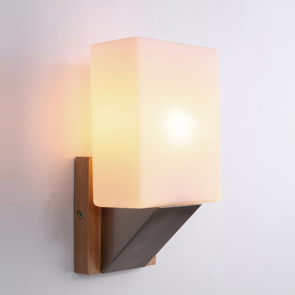 Nordisk vägglampa i massivt trä, kreativ sänglampa, enkel sänglampa, modern sovrumslampa, vardagsrumslampa, hotelllampa, rektangulär vägglampa