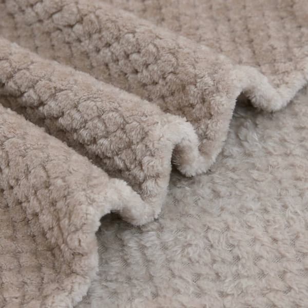 Malinsi Fleecetæppe Superblødt Hyggeligt Tæppe til Sofa Seng Maskinvaskbart Ikke-fnuggende Gave til Mænd Kvinder, Beige 150x200cm