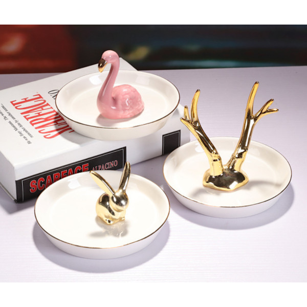 Smykkeorganisator Smykkeskjerm Stativ Elefant Skulptur Ringholder Keramisk Plate for Halskjeder, Armbånd og Øredobber Gull Hjortehode