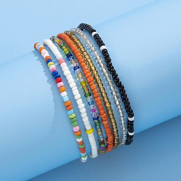 Enkeltlags håndlavede geometriske ankelkæder, alsidige elastiske armbånd med kontrasterende farvede perler til kvinder (14 stk.)