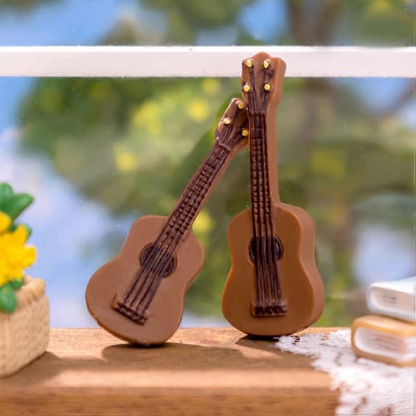 10 st Miniatyr Gitarr Modell Resin Mini Gitarr Dockhus Gitarr Mini Musikinstrument Modell
