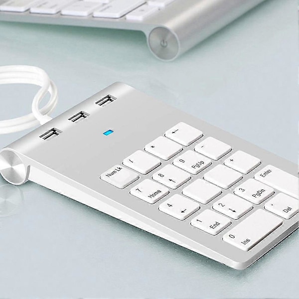 Mini USB 2.0 Numeriskt Tangentbord 18 Tangenter Digitalt Tangentbord Ultratunt Nummerblock för Dator PC Laptop