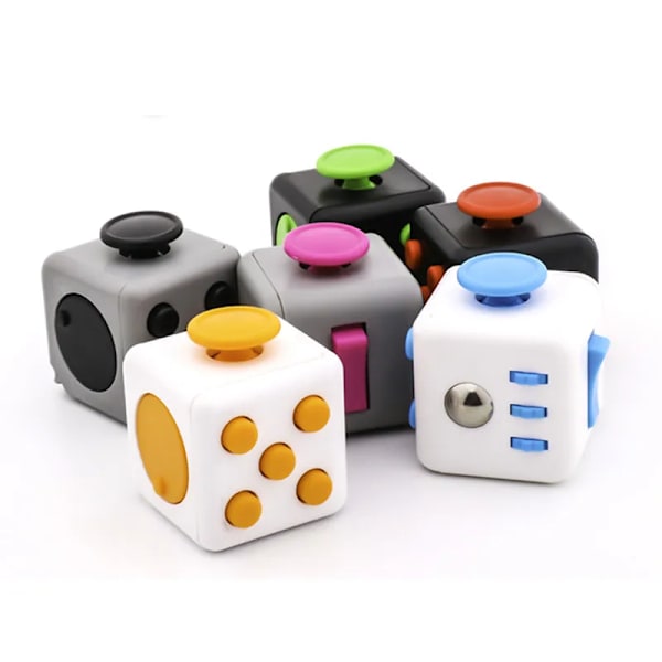 Stressiä lievittävä noppalelu Dekompressio Noppa Antistressilelut Fidgetit Antistressi Lapset Antistressipelit Lelut Aikuisille 18 tyyliä random color 1 pcs