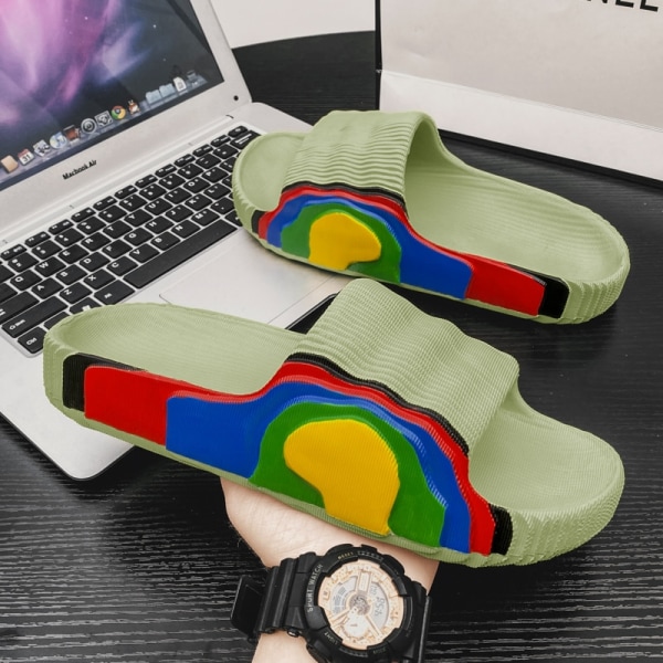 Tofflor herr ytterkläder sommar sport kokos stepping bajs känsla halkfri mjuk sula flipflops utomhus strand tjock sula sandal 2025green 37-38