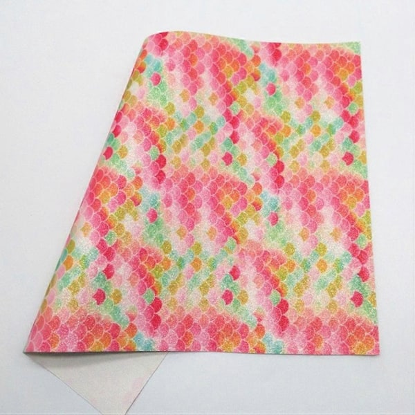 8 stk PU Lær Stoff Glitter Fiskeskjell Trykt Gradient Farge Stoff Håndverk Sy Materiale for DIY Håndlagde Håndverk (Blandet Farge)
