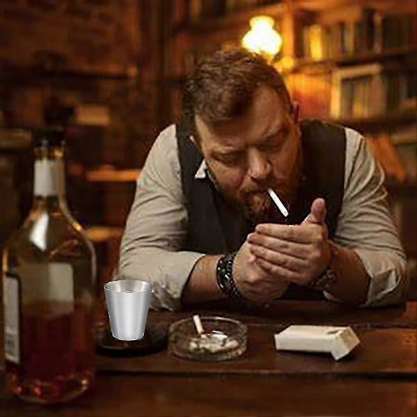 30 ml Mini Ruostumattomasta Teräksestä Valmistettu Shot-Lasi Kupit Viinin Juomiseen Nahkaisen Kannen Kanssa Keittiöön Baariin