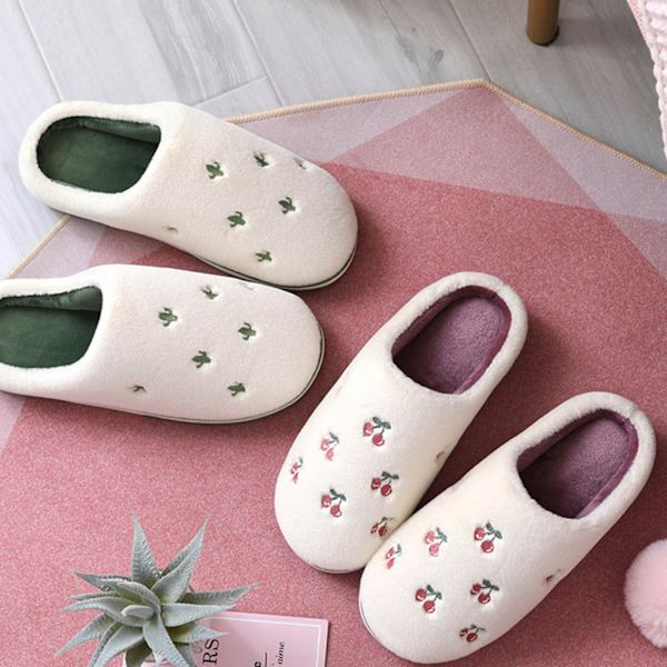 Söta Frukttofflor för Kvinnor Mjuka Varma Tofflor Gummisula Kreativa Presenter Plattforms Sandaler Päls Slides Rumsskor Purple 36-37
