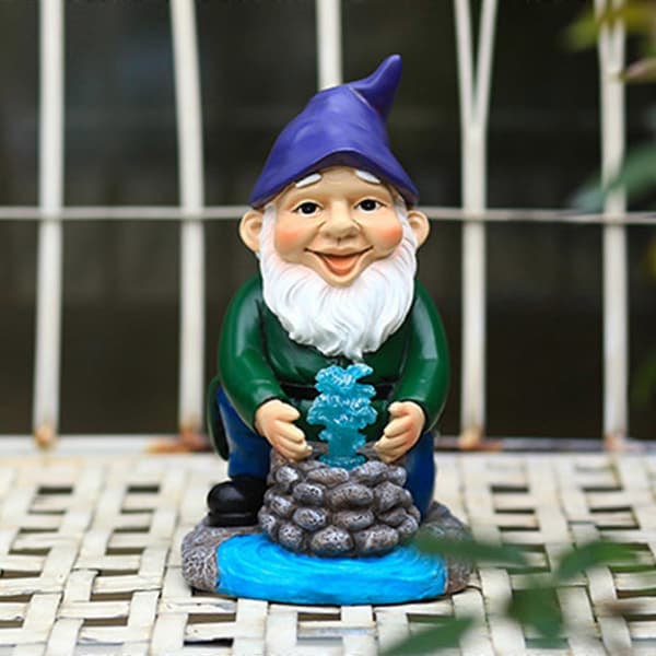 Solar Resin Miniature Dværg Figur Sød Brønd Træk Vand Gnome Statue