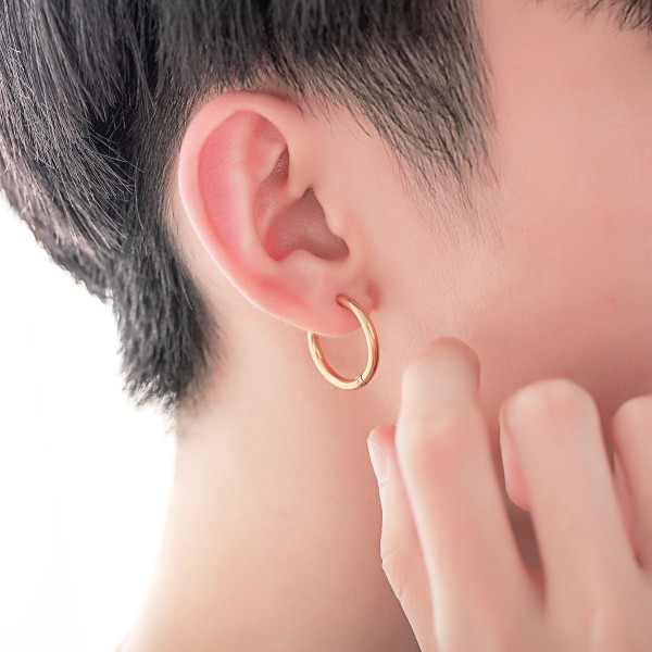 Örhängen Unisex örhängen Fashionabla och mångsidiga hiphop-örhängen för män och kvinnor black 16mm