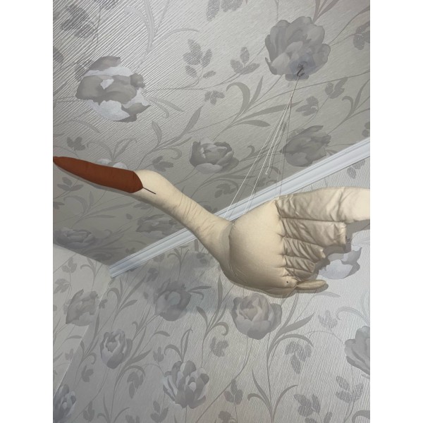 Væghængende Swan Plush Baby beroligende pude brown 65*40cm