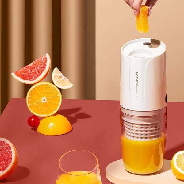 Bärbar Elektrisk Juicer Blender Mini Blender white