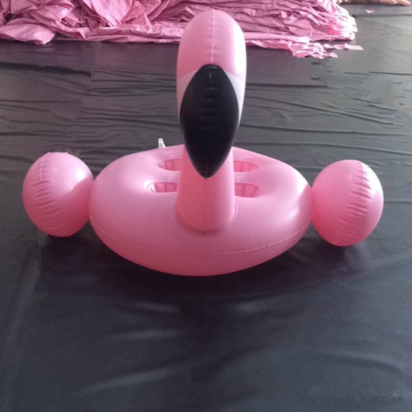 4-reikäinen puhallettava vaaleanpunainen flamingo-juomapidike allaskelluke pink 70*60cm