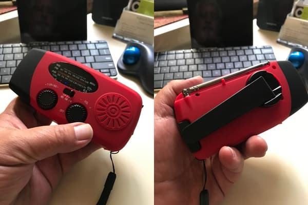 2000 mAh kampiradio aurinkokennoilla taskulampulla ja virtapankilla red