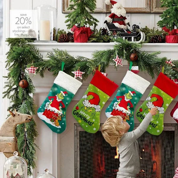 Gröna strumpor Julklappspåsar Tecknad jultomte julgranshänge green socks 35x20cm