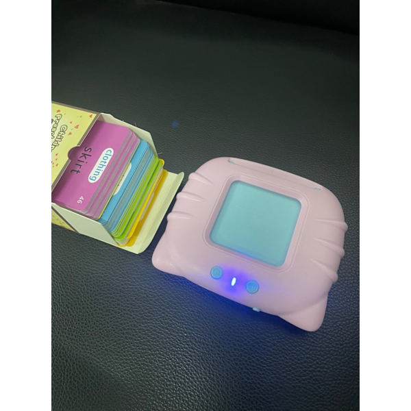 Elektroniska ljudböcker för barn för att lära sig engelska pink