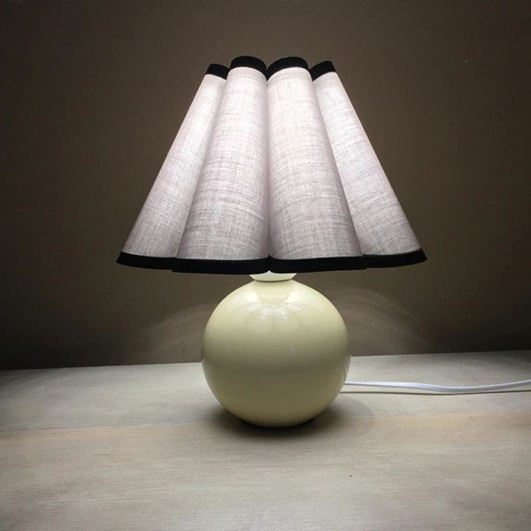Vintage koreansk veckad bordslampa med tyg retro lampskärm 7833 | Fyndiq