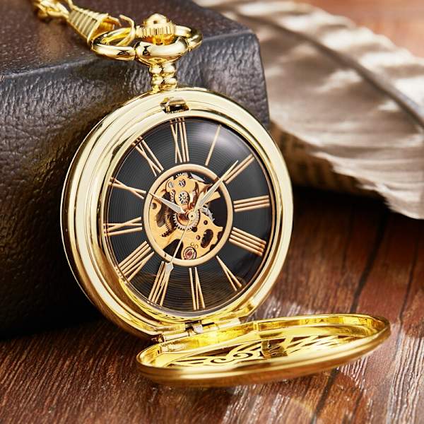 1st Gold Heart Double Wings Hollow Out Design romerska siffror
