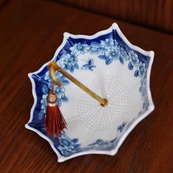 Vackert utformad paraply-keramisk tesil för att förhöja teritualen null - Peony tea drain set