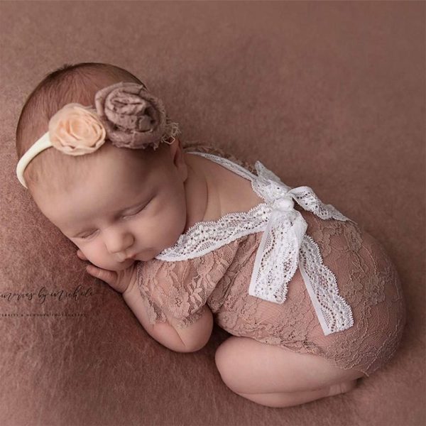 Upgraderad nyfödd fotorekvisita Baby blommig spetsbyxa Nyfödd Söt Romper valokuva rekvisita för baby dusch- present