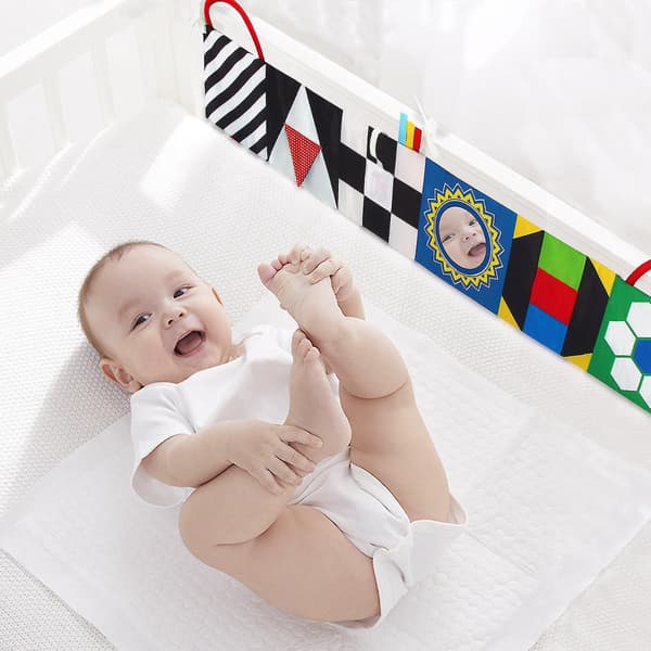Babytøjsbog til børn