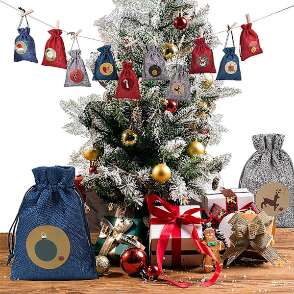 Sæt med 24 linnejulpåsar med dragsko - julklapp
