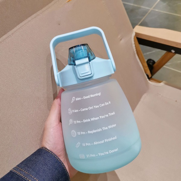 Bærbar vandflaske BPA-fri 1400ML drikkedunk med tidsmarkering Gradient Blue