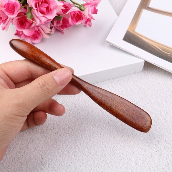 Elegant smörkniv i trä med japansk design Brun