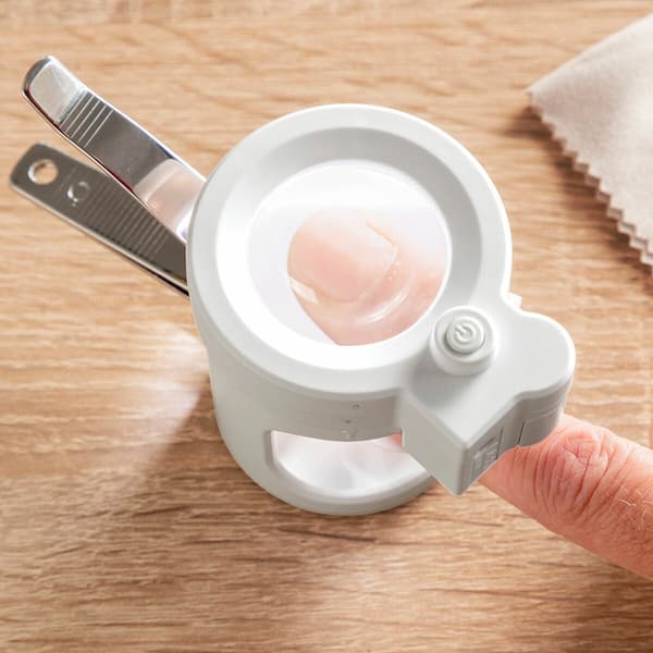 Nagelklippare med LED och förstoringsglas grå