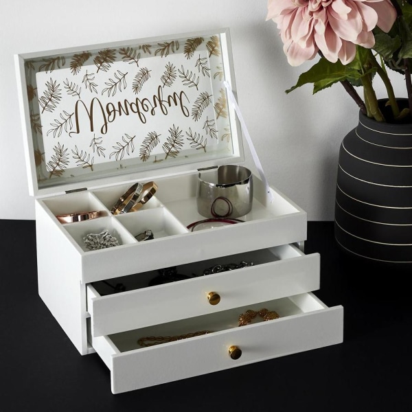 Elegant smyckesskrin med utdragbara lådor och guldtryck Vit