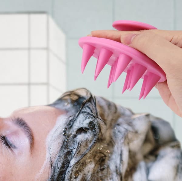 Silikonborste för Hårbottenmassage: Fräsch & Lätt Känsla Rosa