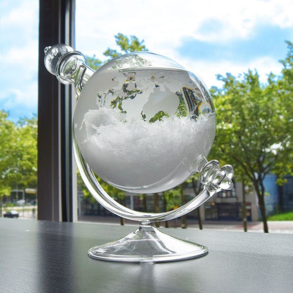 Stormglas - Förutse vädret med detta transparenta glas Transparent