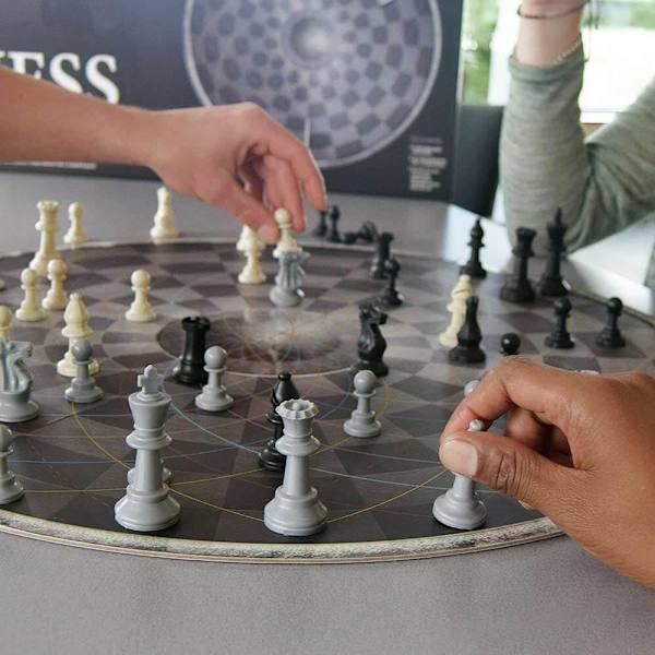 Spännande Schack för tre spelare - Runt bräde, samma regler! multifärg