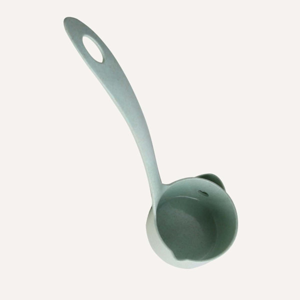 Innovativ Sked: Effektiv Oljeseparering, Nedbrytbar Plast Grön