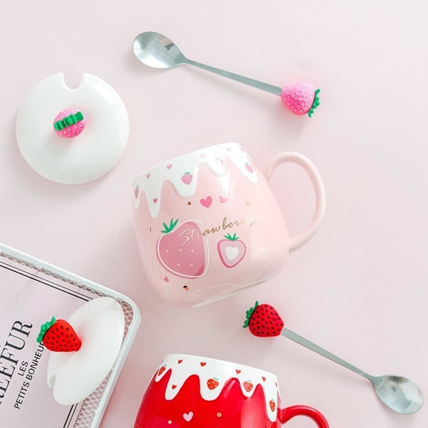 Mansikan mukit, vaaleanpunainen kahvimuki, keraaminen kawaii-kuppi, aamutee, maito, hedelmäkuppi, jossa on ihana kansi, ruostumattomasta teräksestä valmistettu lusikka, luova uutuus, syntymäpäivä, ystävänpäivä B
